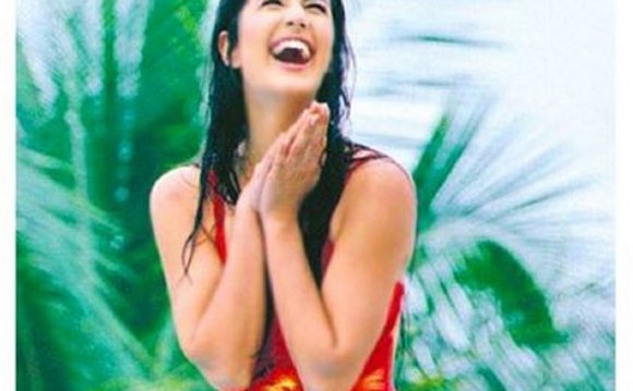 Bollywood Actress in bikini Pics